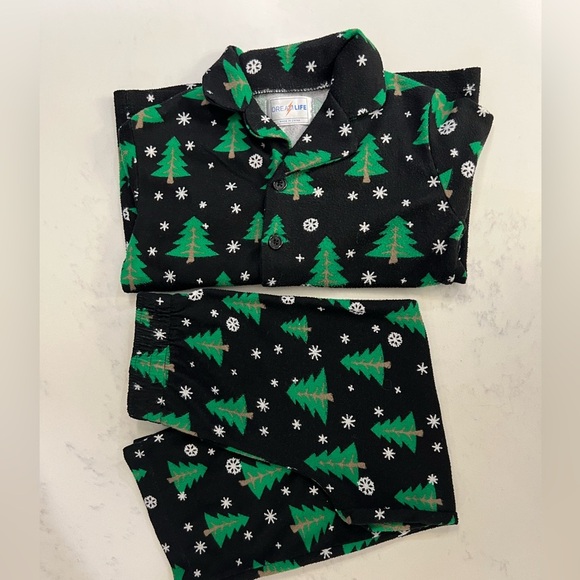 Christmas pajamas 🎄🎅 Boy size : 4T🤍 Excellent conditions - Picture 1 of 6